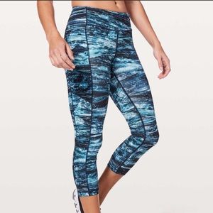 Lululemon Speed Up Crop